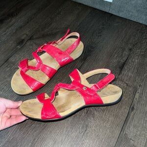 Vionic Red Sandals with Cross-Strap Design